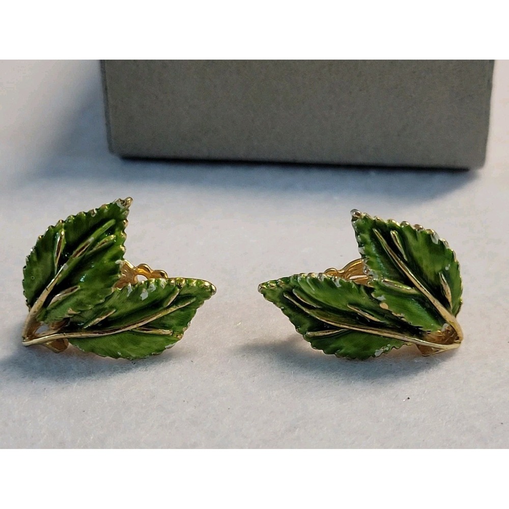 Vintage Mid-Century Green Enamel Double Leaf Clip On Earrings Gold Tone